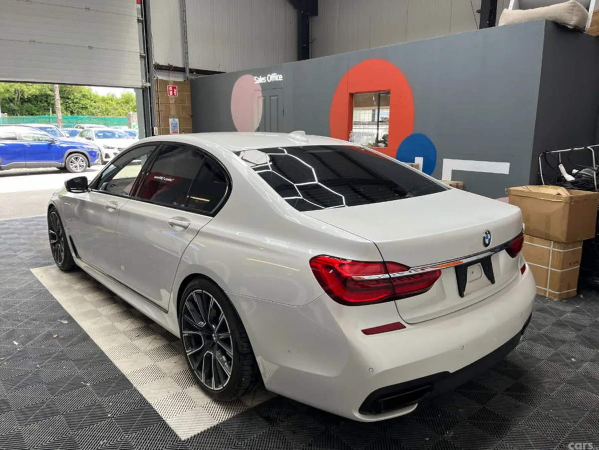 BMW 7-Series Saloon, Petrol Plug-in Hybrid, 2017, White