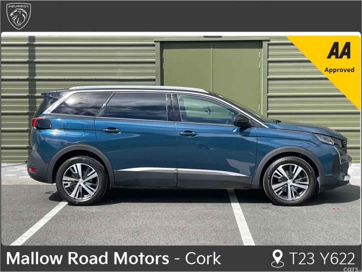 Peugeot 5008 SUV, Petrol, 2023, Blue