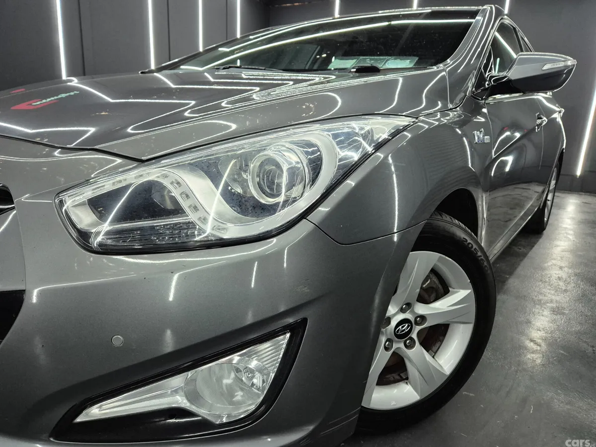 Hyundai i40 Saloon, Diesel, 2014, Silver