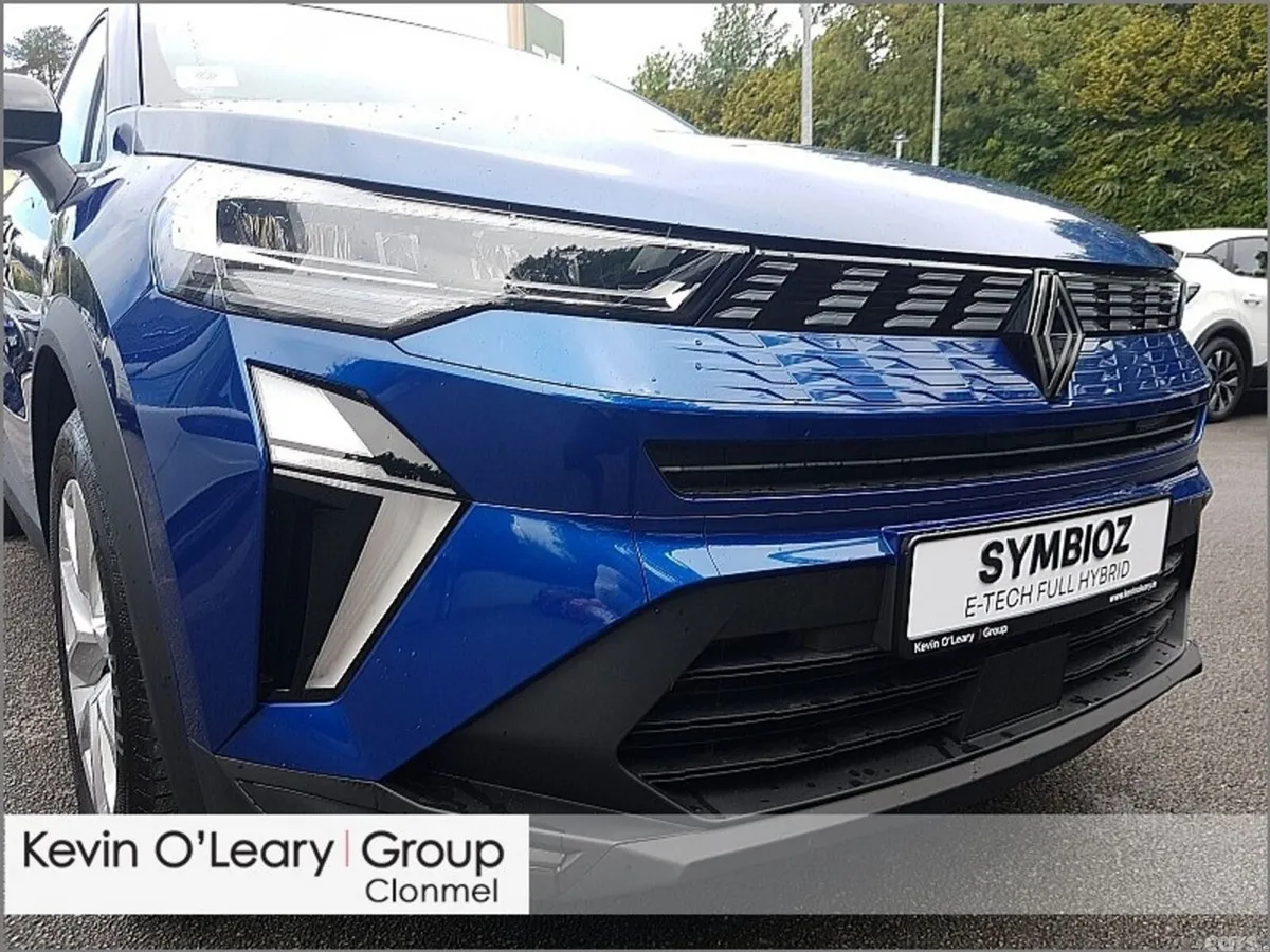 Renault Symbioz Hatchback, Petrol, 2026, Blue