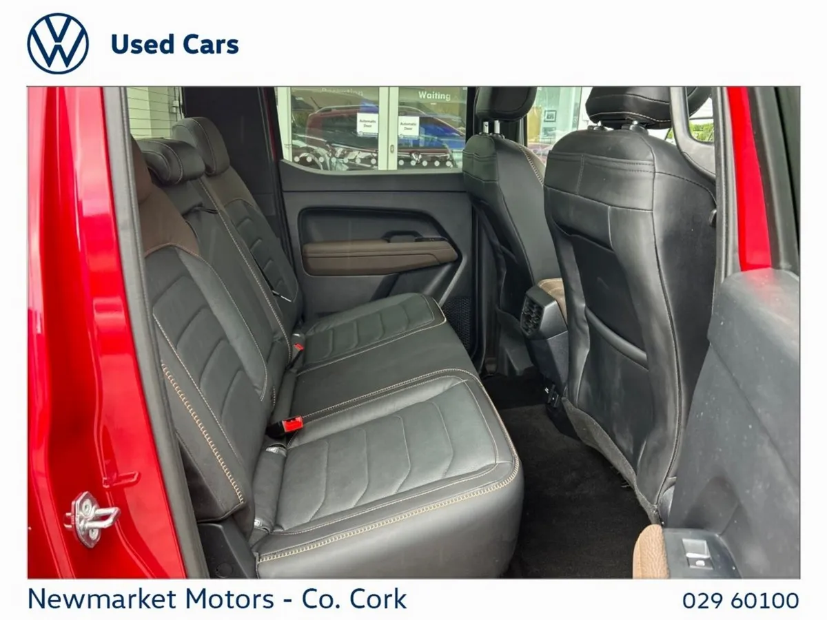 Volkswagen Amarok MPV, Diesel, 2025, Red