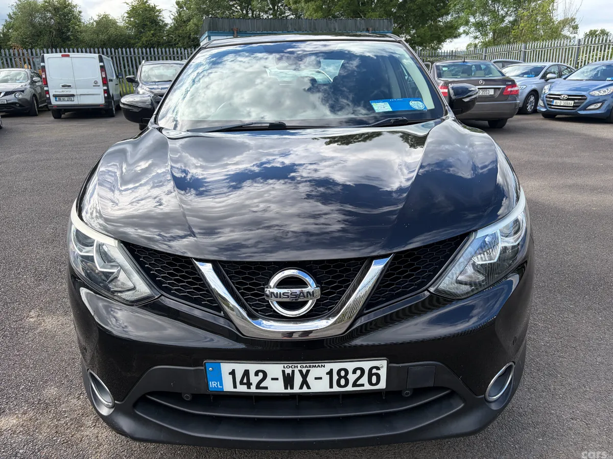 Nissan Qashqai Hatchback, Petrol, 2014, Black