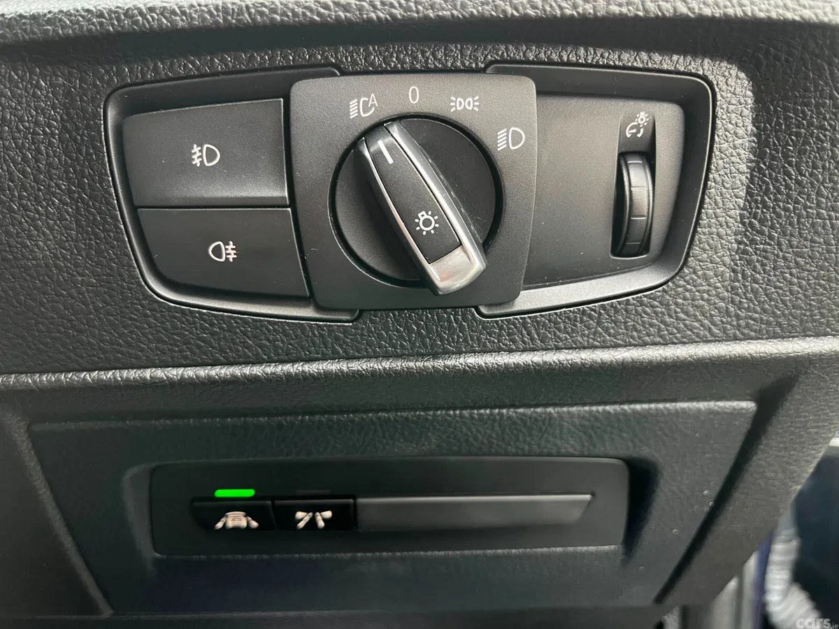 BMW 1-Series Hatchback, Petrol, 2015, Blue