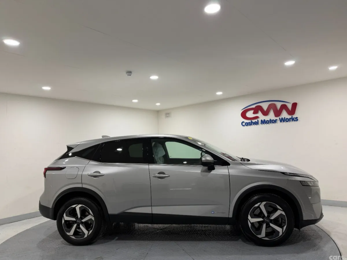 Nissan Qashqai SUV, Petrol Hybrid, 2023, Silver