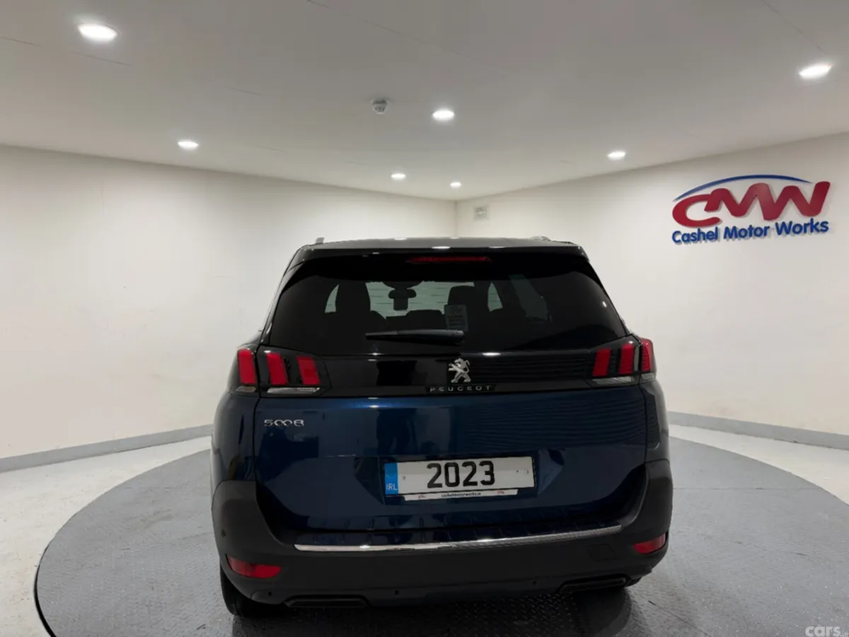 Peugeot 5008 Hatchback, Diesel, 2023, Blue