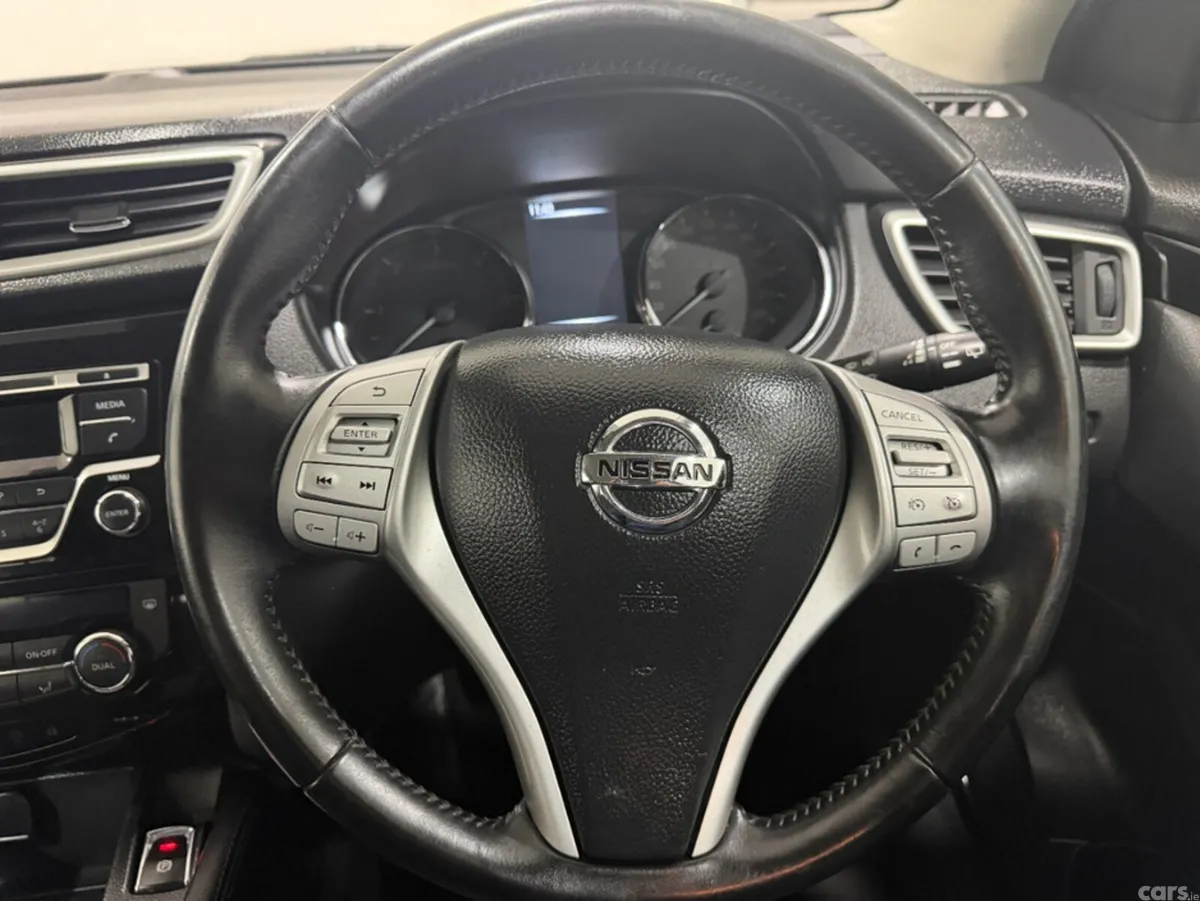 Nissan Qashqai SUV, Diesel, 2017, Grey