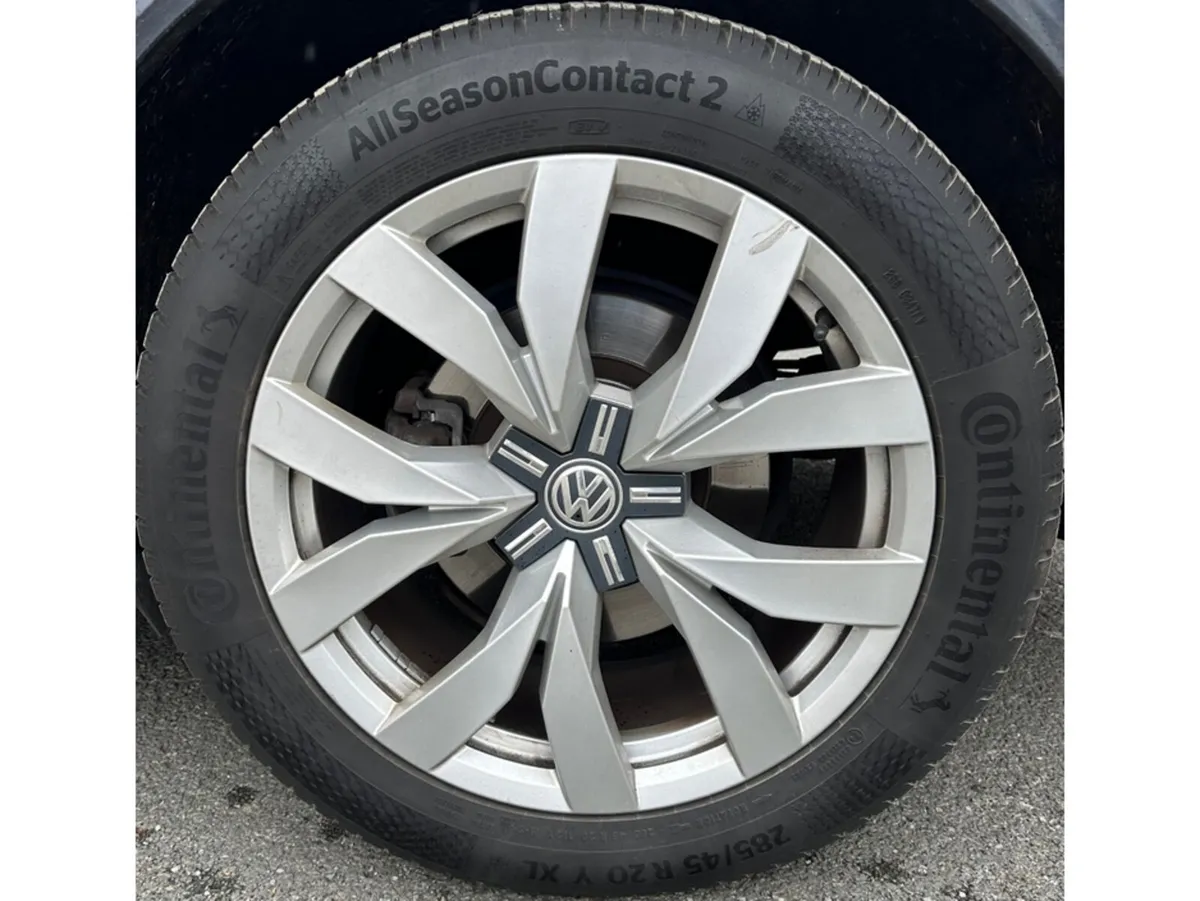 Volkswagen Touareg Estate, Diesel, 2019, Blue