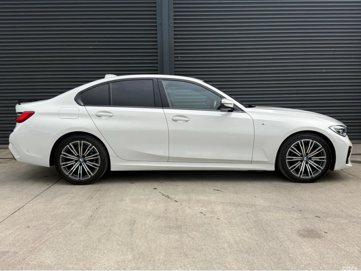 BMW 3-Series Saloon, Diesel, 2021, White