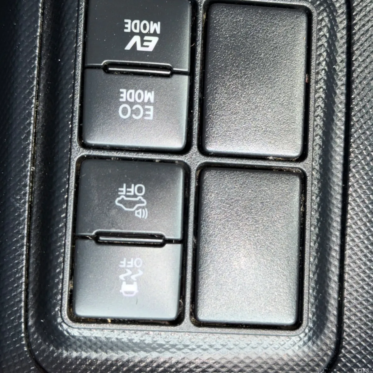 Toyota Aqua Hatchback, Petrol Hybrid, 2017, Green
