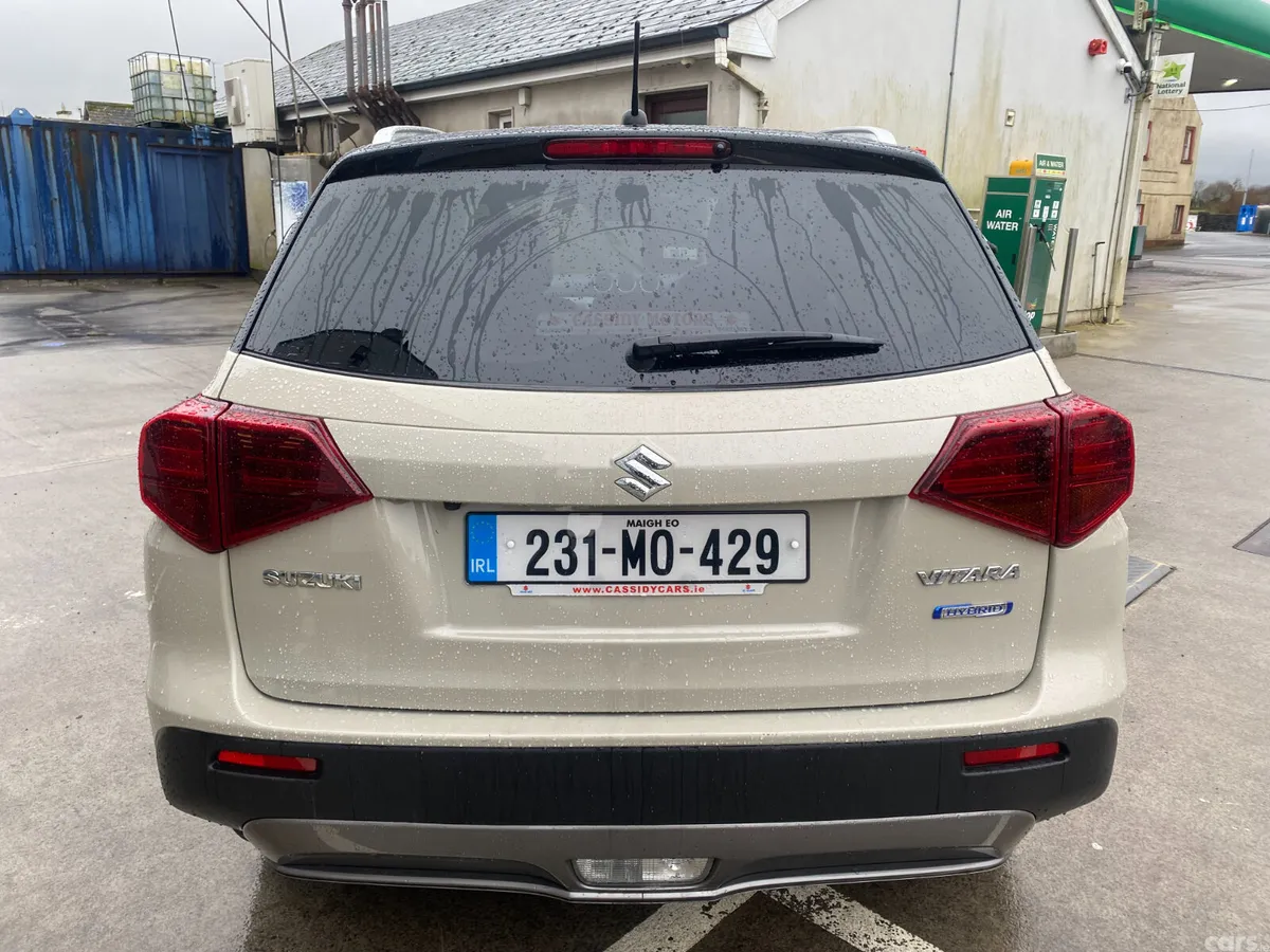 Suzuki Vitara SUV, Petrol, 2023, White