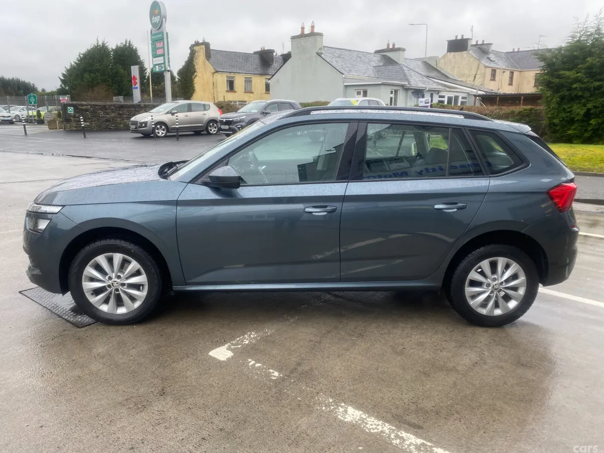 Skoda Kamiq Hatchback, Petrol, 2021, Grey