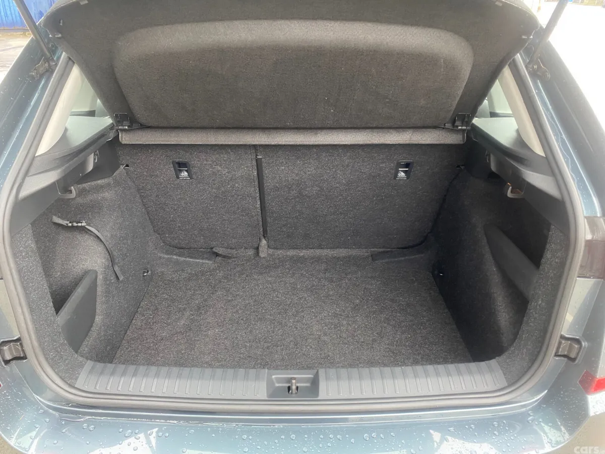 Skoda Kamiq Hatchback, Petrol, 2021, Grey