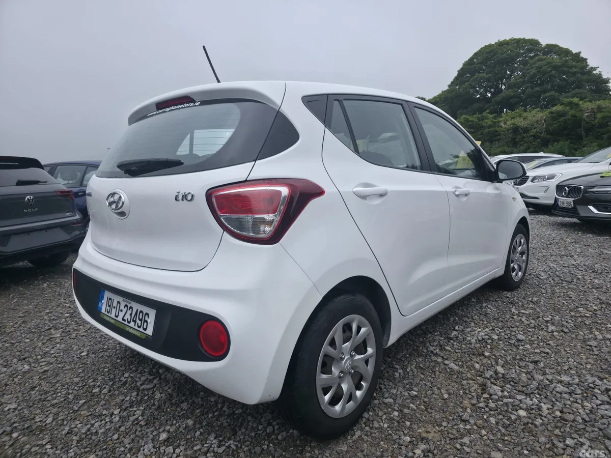 Hyundai i10 Hatchback, Petrol, 2019, White
