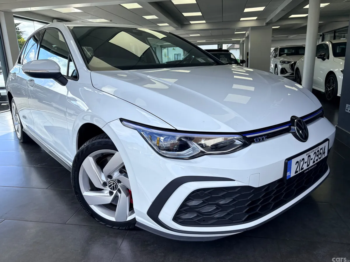 Volkswagen Golf Hatchback, Petrol Hybrid, 2021, White