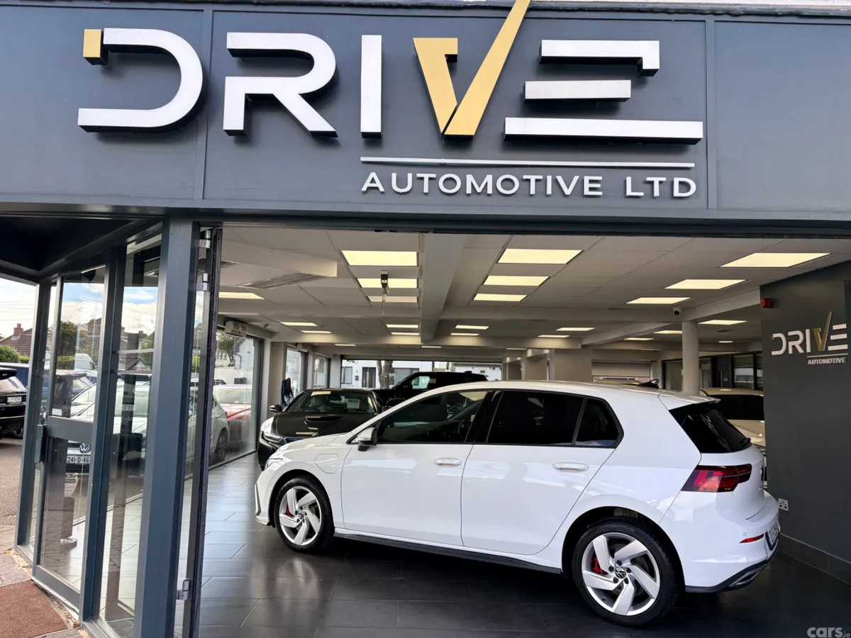 Volkswagen Golf Hatchback, Petrol Hybrid, 2021, White