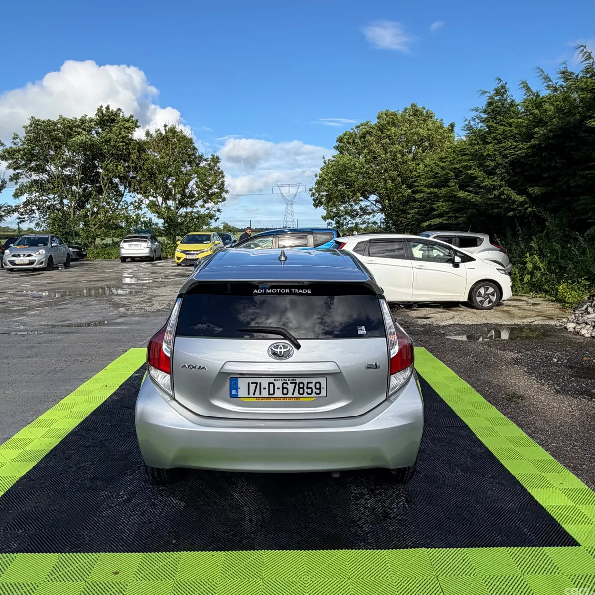 Toyota Aqua Hatchback, Petrol Hybrid, 2017, Silver