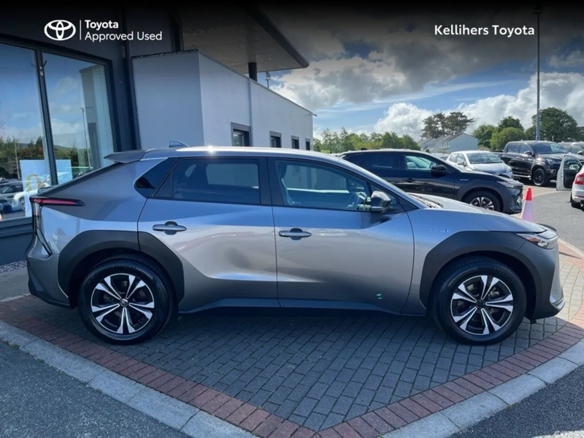 Toyota bZ4X Estate, Electric, 2023, Silver