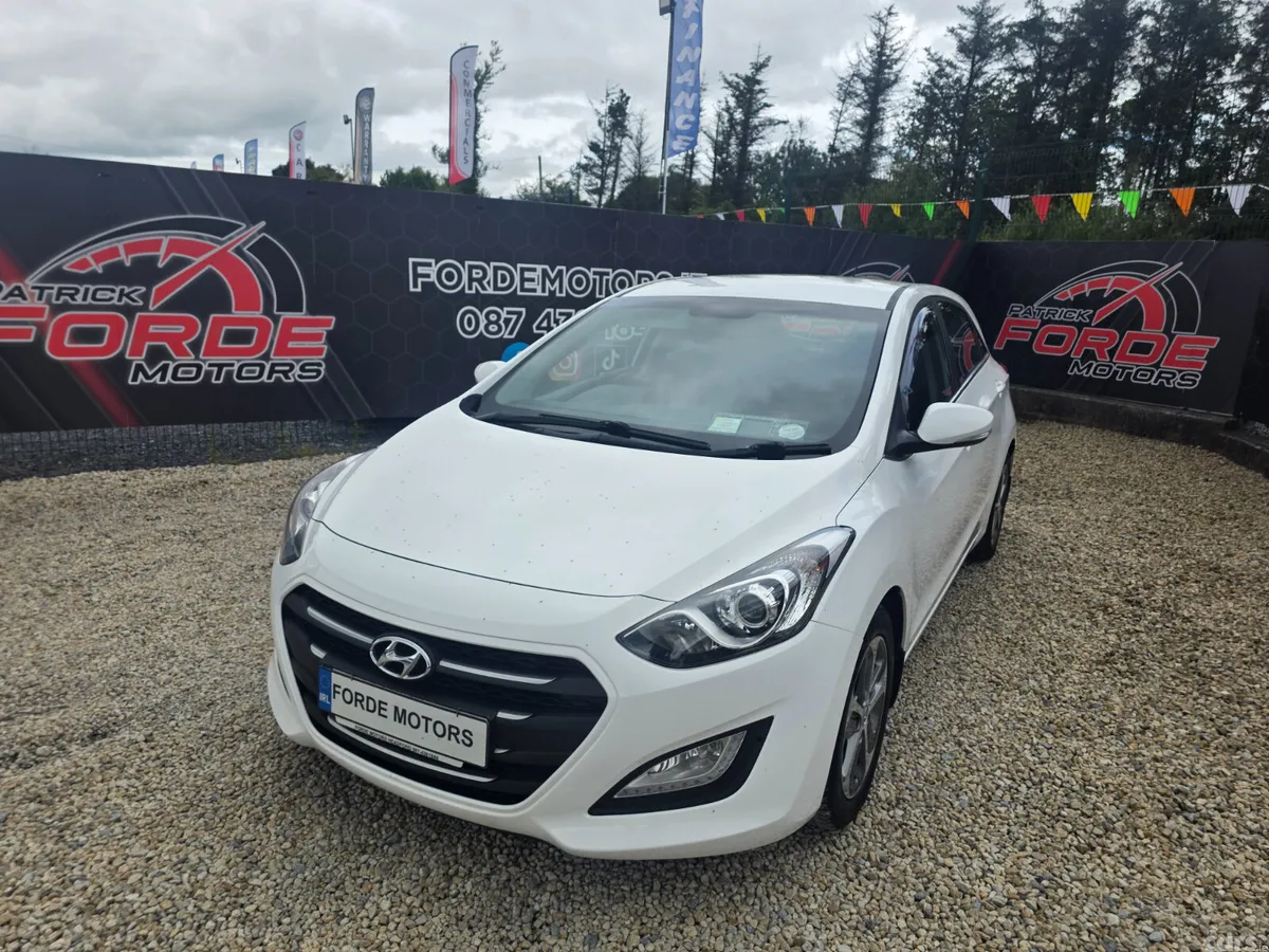 Hyundai i30 Hatchback, Diesel, 2016, White