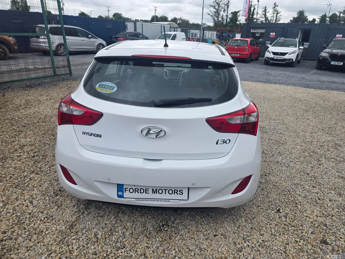 Hyundai i30 Hatchback, Diesel, 2016, White