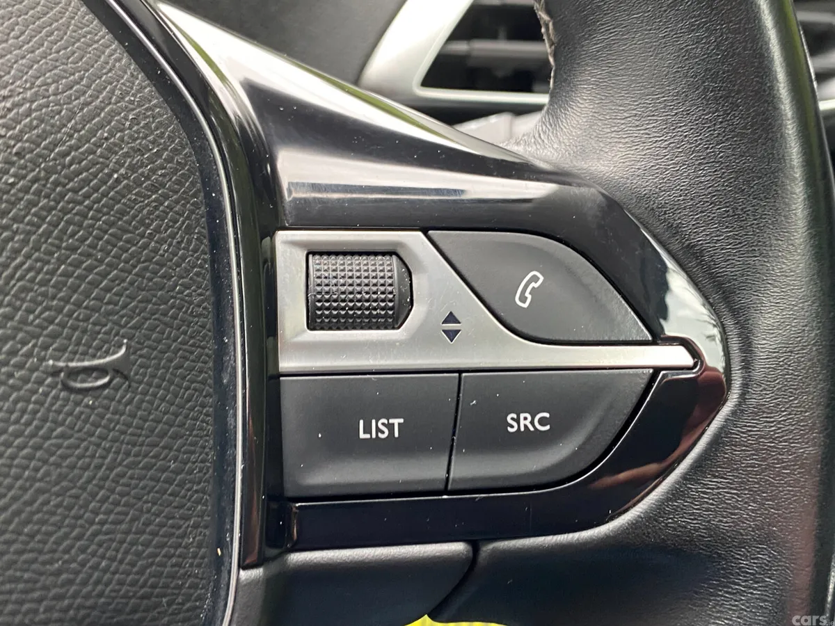 Peugeot 3008 MPV, Diesel, 2019, White