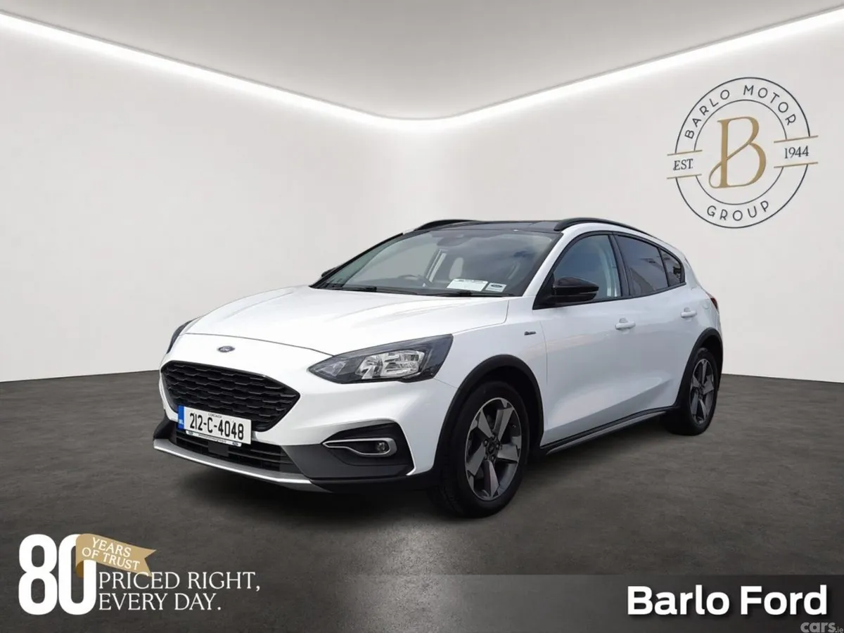 Ford Focus Hatchback, Petrol, 2021, White