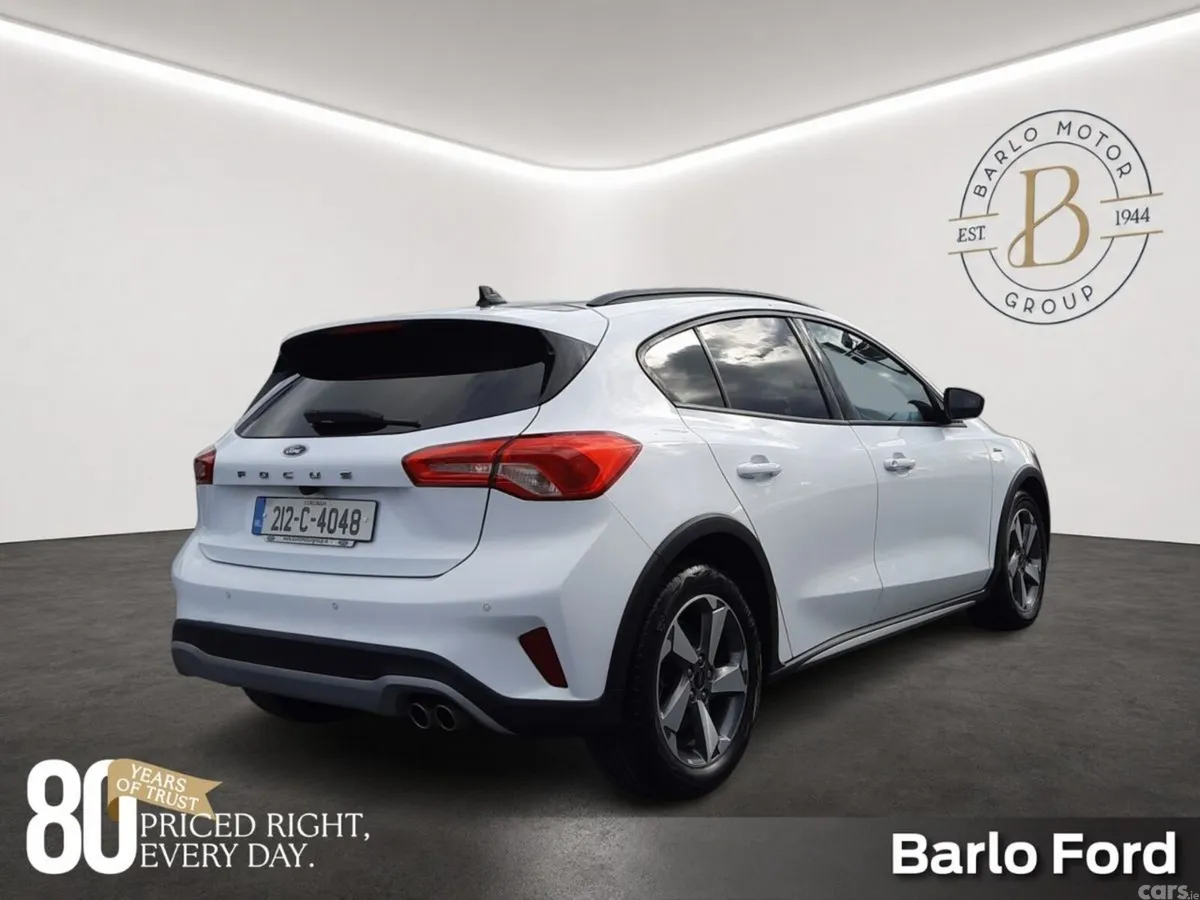 Ford Focus Hatchback, Petrol, 2021, White