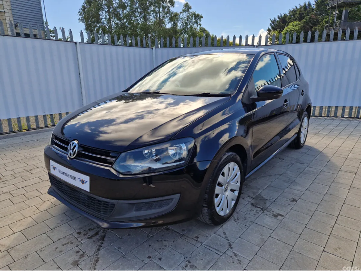 Volkswagen Polo Hatchback, Petrol, 2013, Black