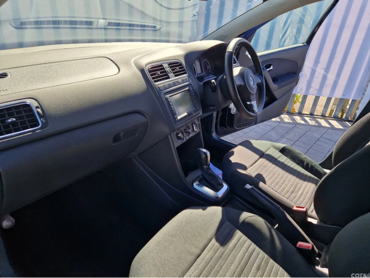 Volkswagen Polo Hatchback, Petrol, 2013, Black