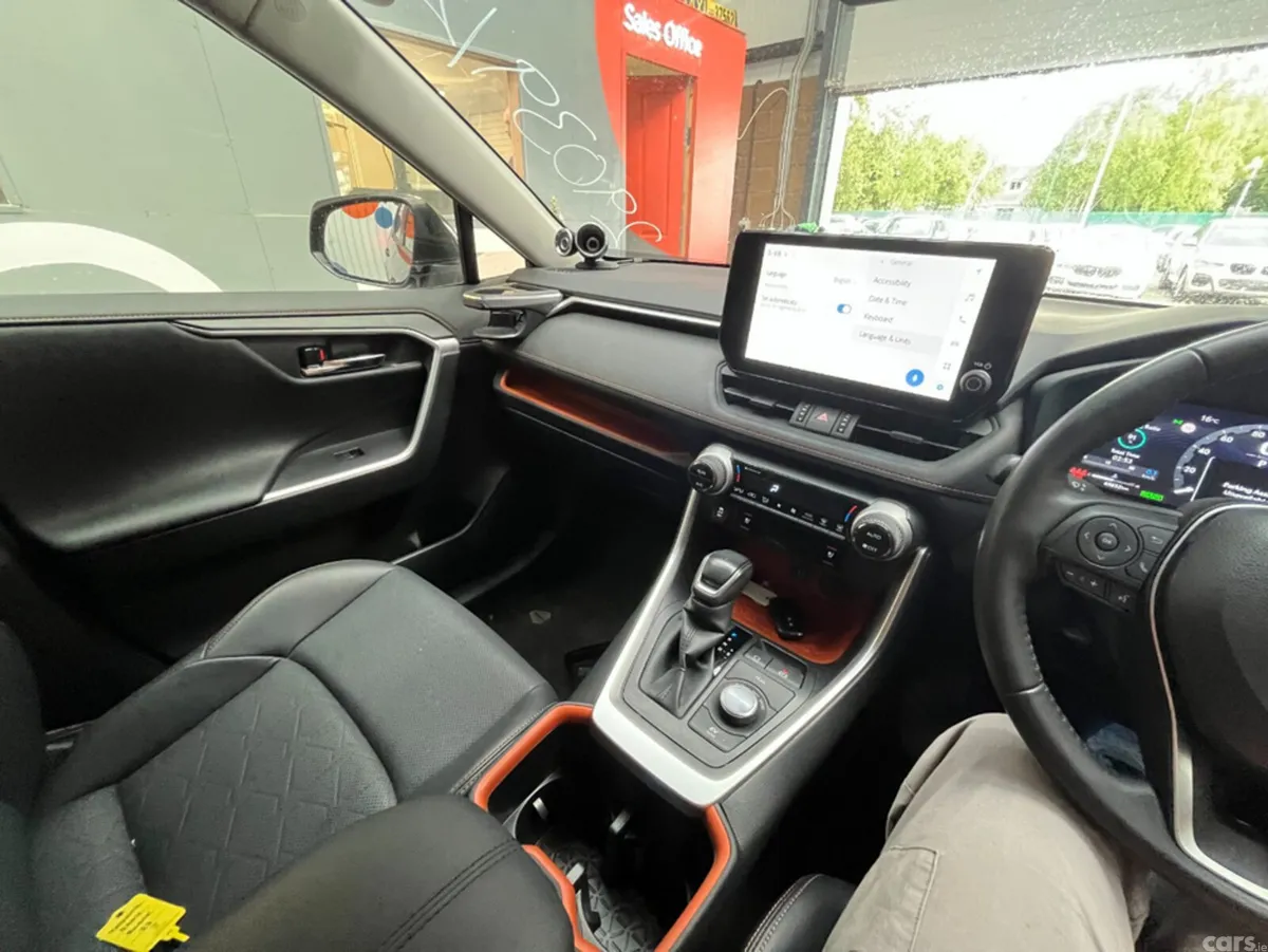 Toyota RAV4 SUV, Petrol Hybrid, 2023, Black