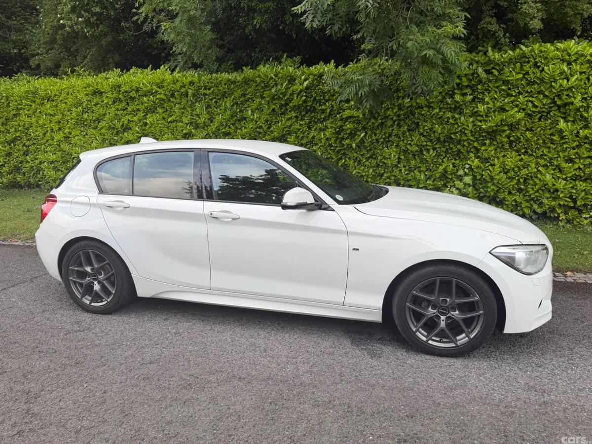 BMW 1-Series Hatchback, Petrol, 2014, White