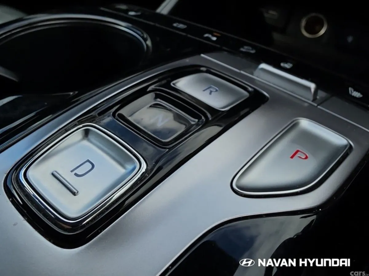 Hyundai Tucson SUV, Petrol Hybrid, 2024, White