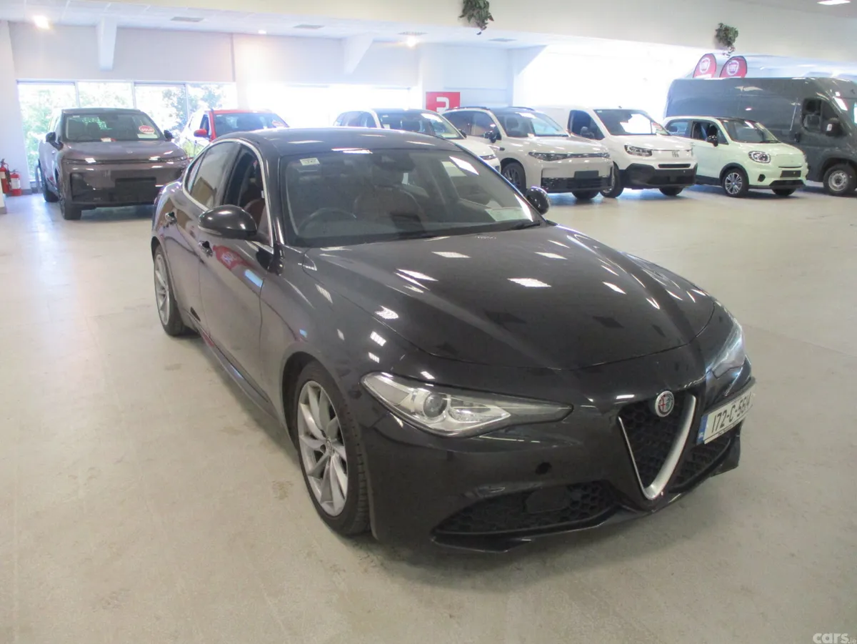 Alfa Romeo Giulia Saloon, Diesel, 2017, Black