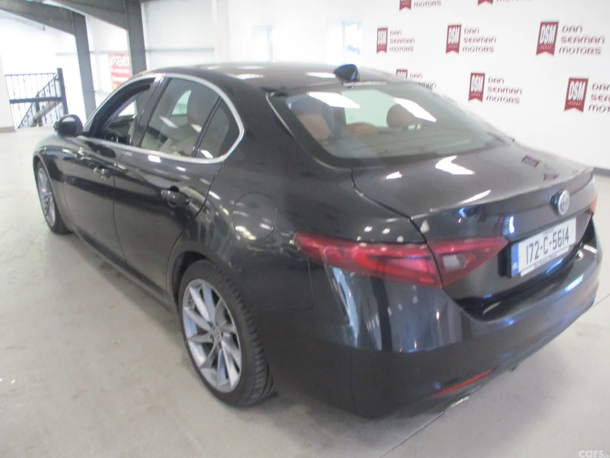 Alfa Romeo Giulia Saloon, Diesel, 2017, Black