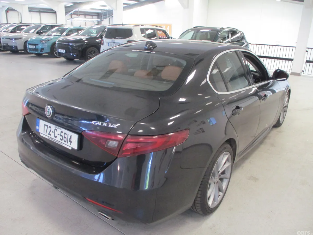 Alfa Romeo Giulia Saloon, Diesel, 2017, Black