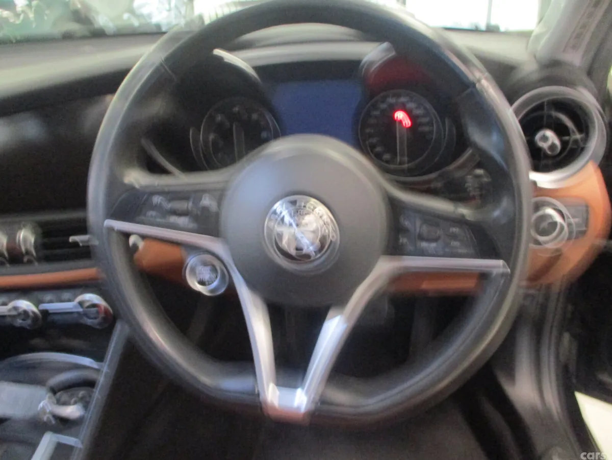 Alfa Romeo Giulia Saloon, Diesel, 2017, Black