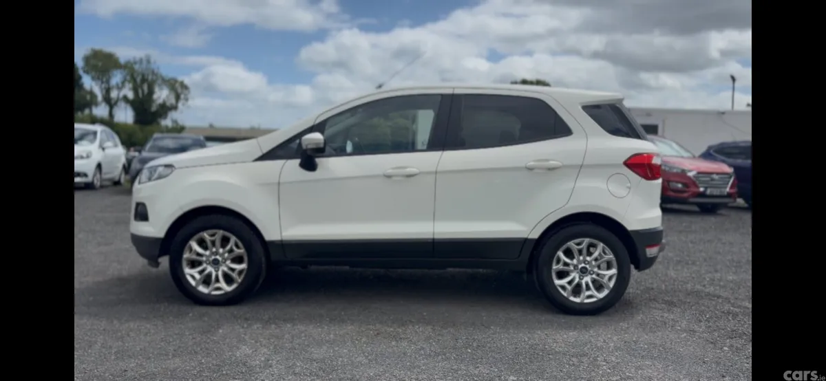 Ford EcoSport SUV, Petrol, 2016, White