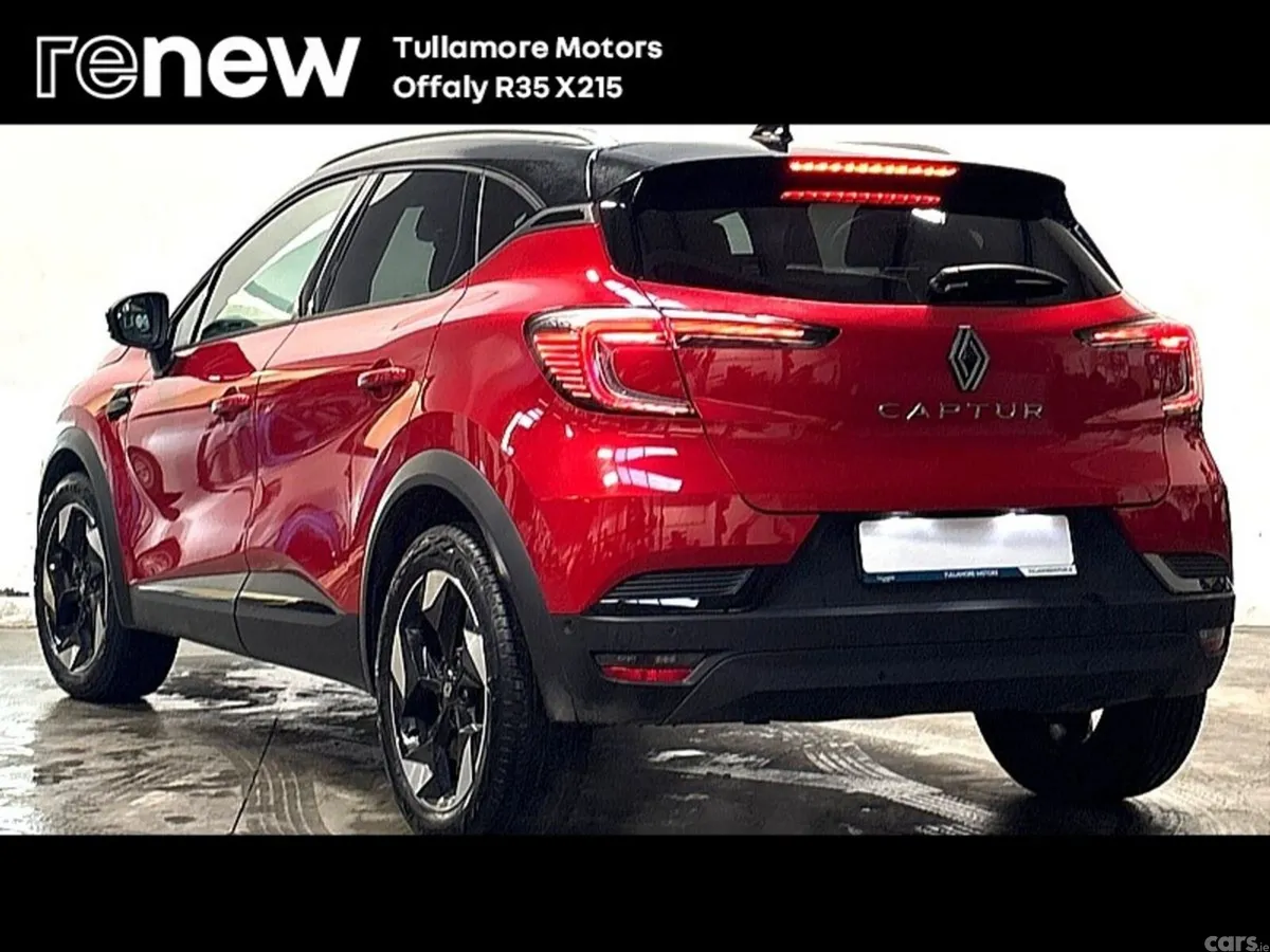 Renault Captur Hatchback, Petrol, 2025, Red