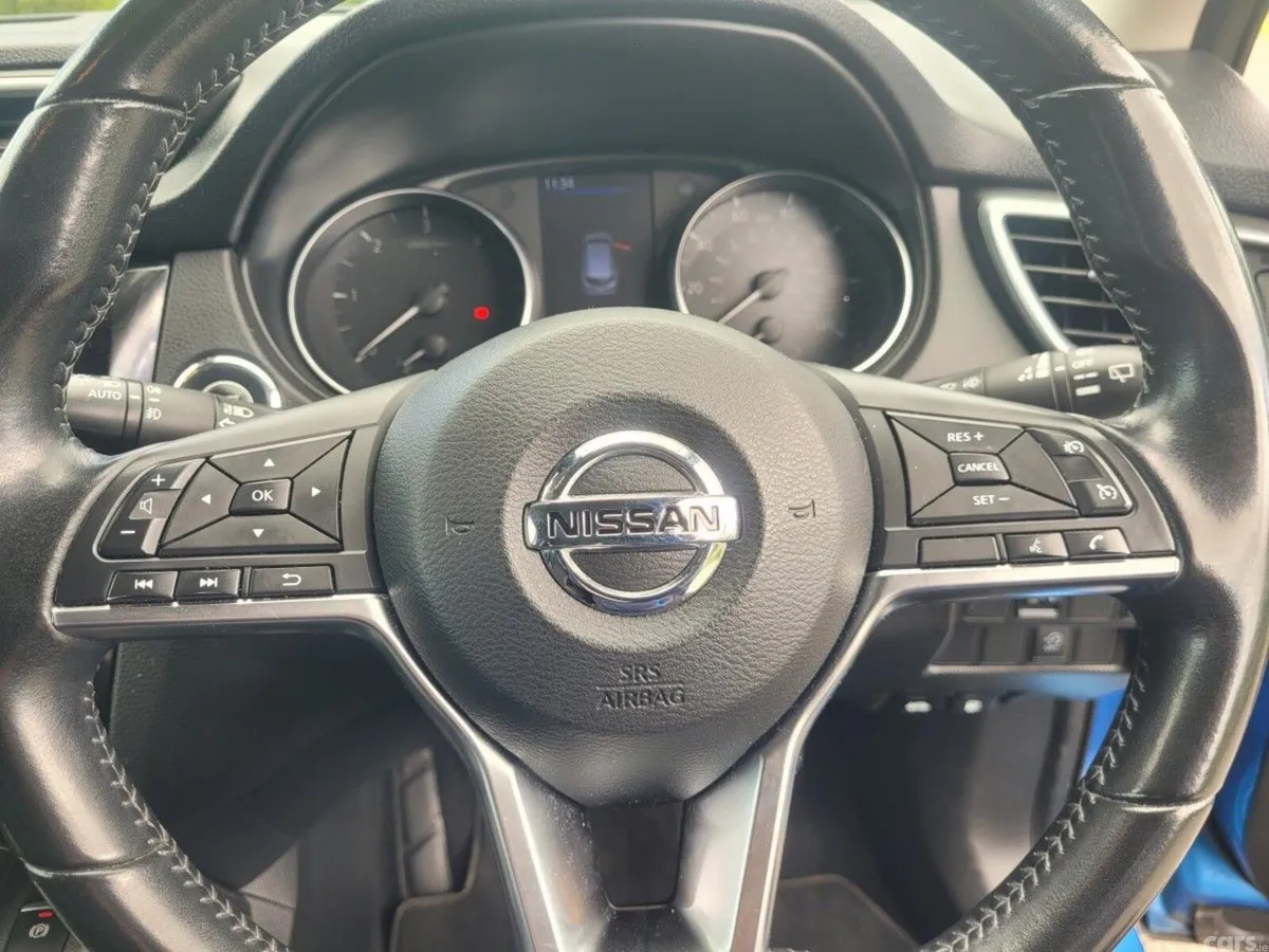 Nissan Qashqai Hatchback, Diesel, 2019, Blue