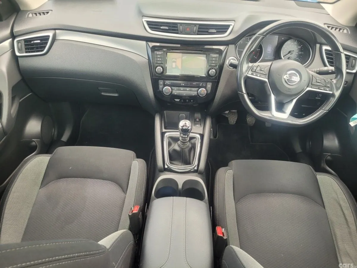 Nissan Qashqai Hatchback, Diesel, 2019, Blue