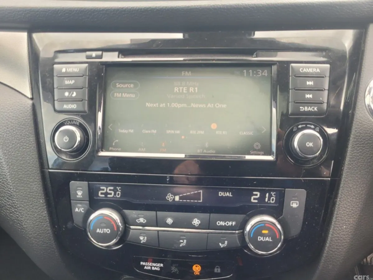 Nissan Qashqai Hatchback, Diesel, 2019, Blue