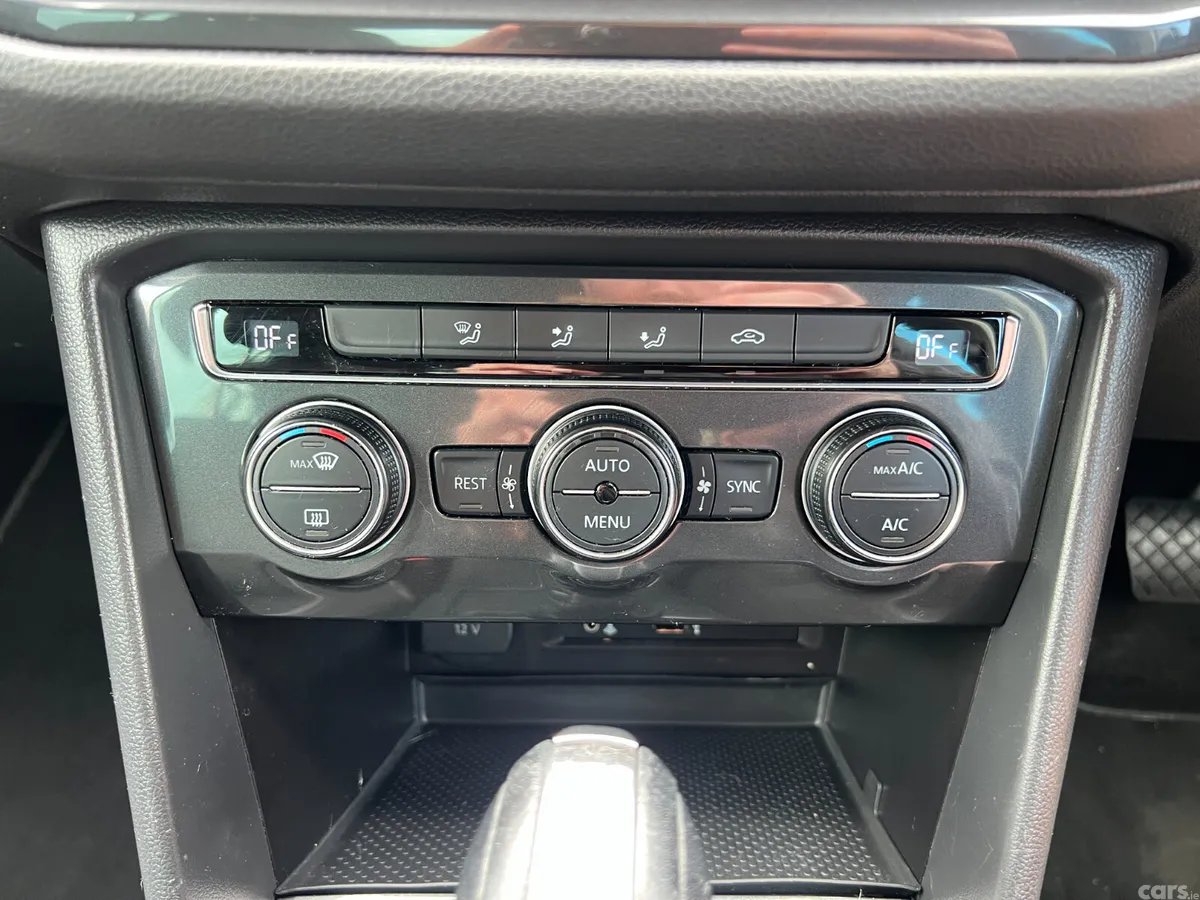 Volkswagen Tiguan SUV, Diesel, 2016, Blue