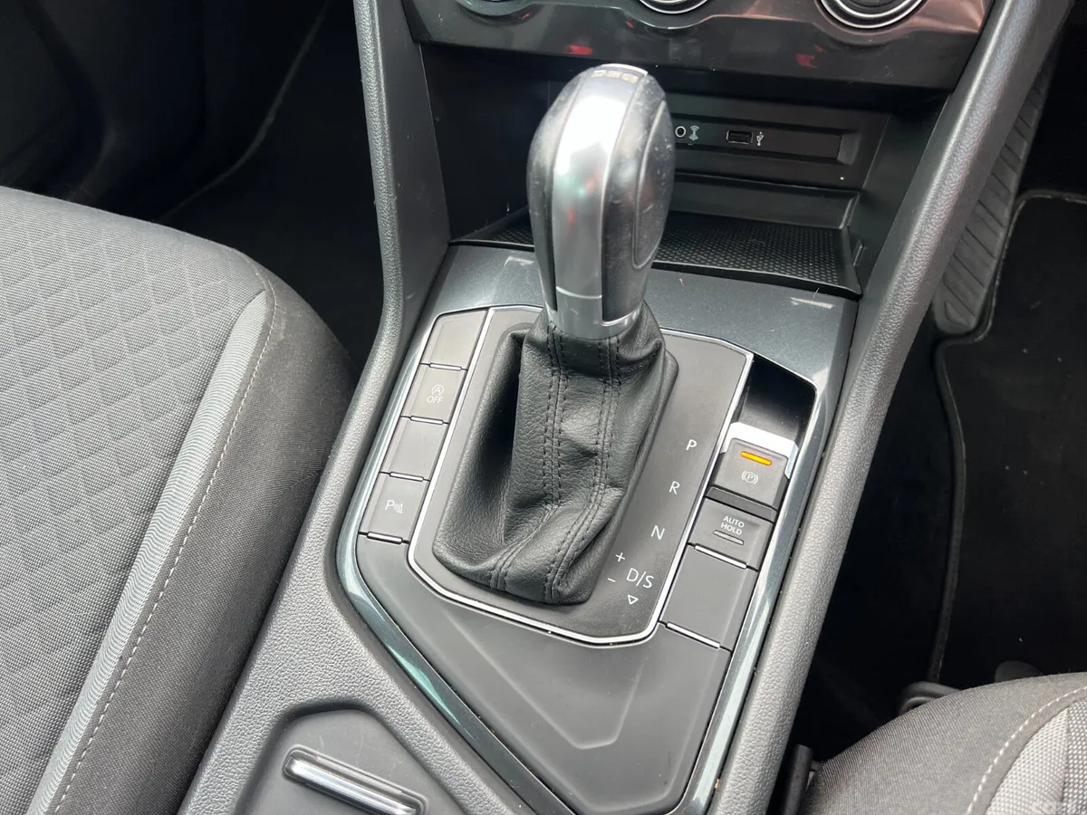 Volkswagen Tiguan SUV, Diesel, 2016, Blue