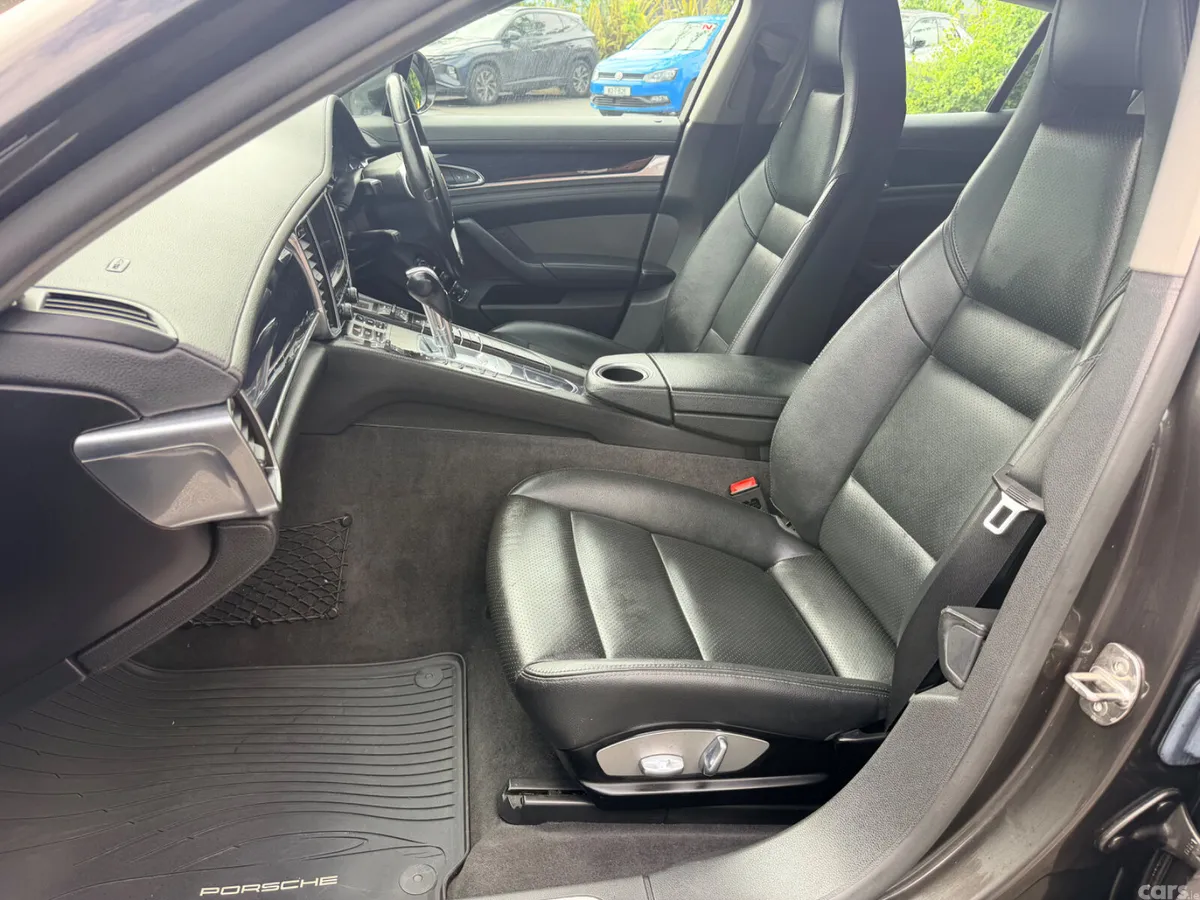 Porsche Panamera Hatchback, Diesel, 2015, Grey