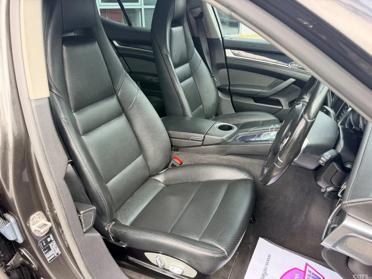 Porsche Panamera Hatchback, Diesel, 2015, Grey