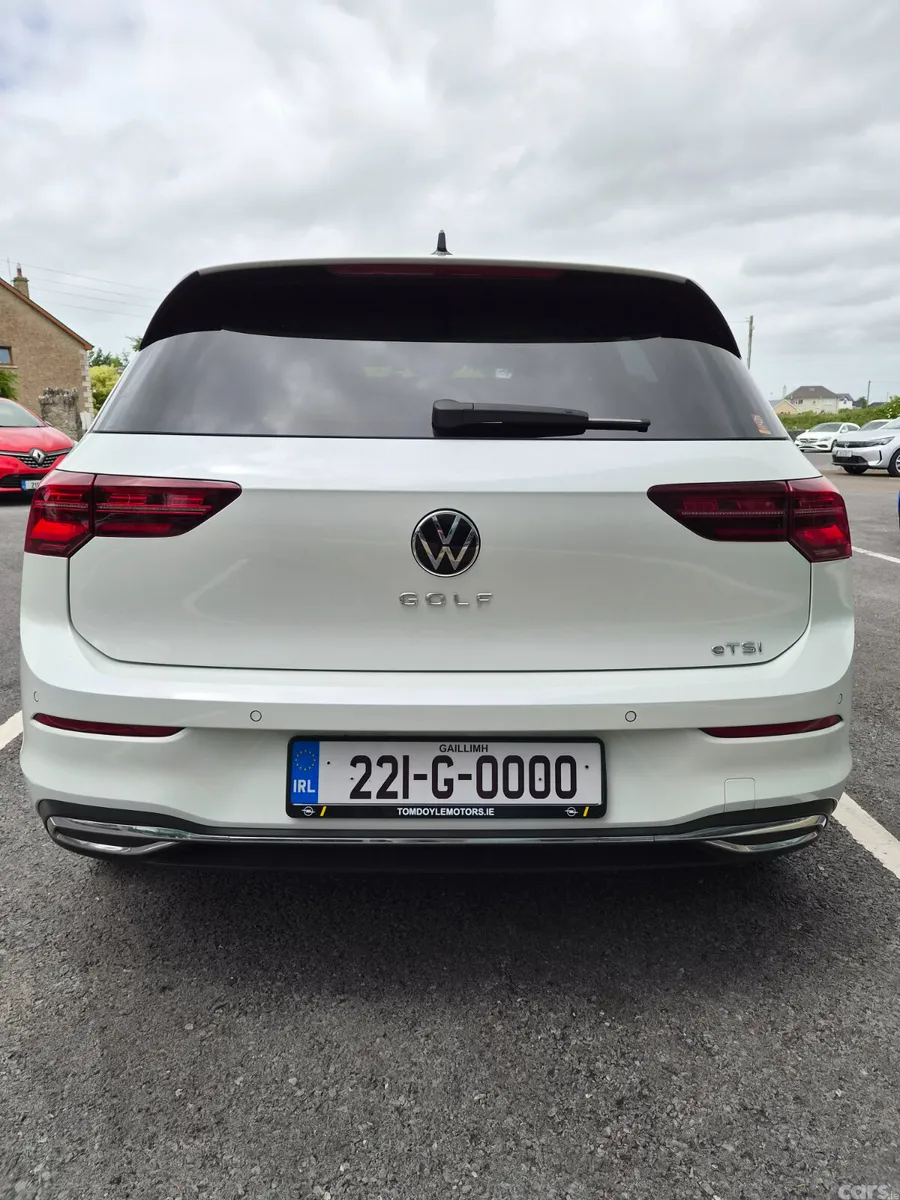 Volkswagen Golf Hatchback, Petrol Hybrid, 2022, White