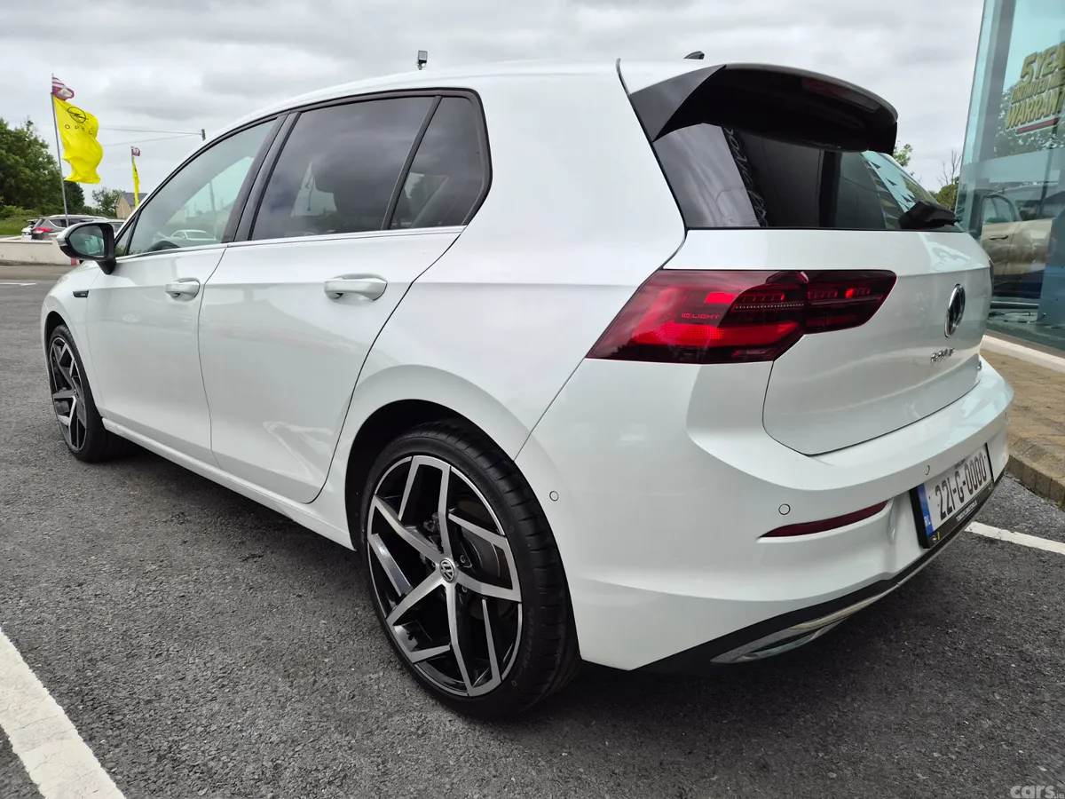 Volkswagen Golf Hatchback, Petrol Hybrid, 2022, White