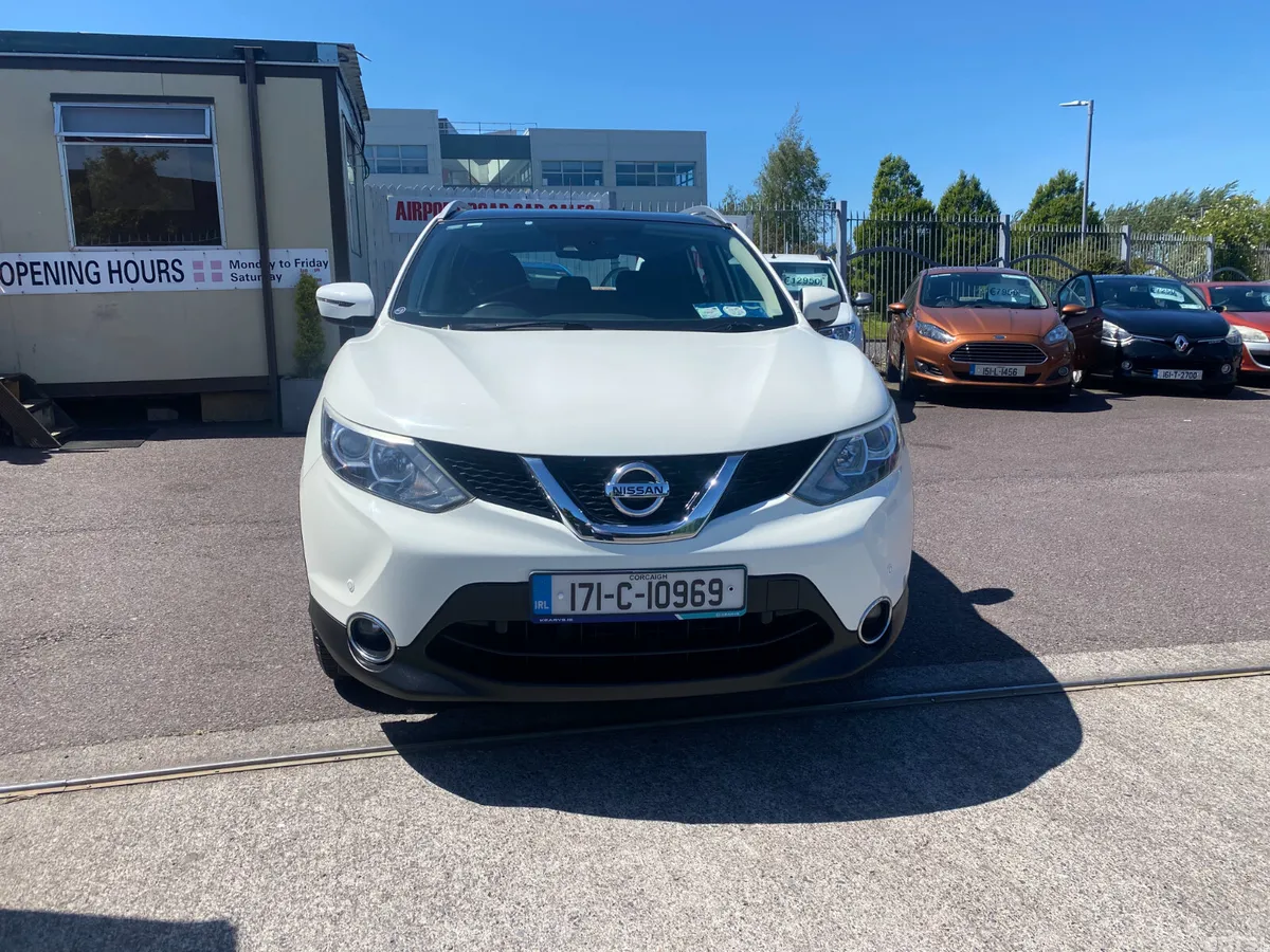 Nissan Qashqai SUV, Diesel, 2017, White