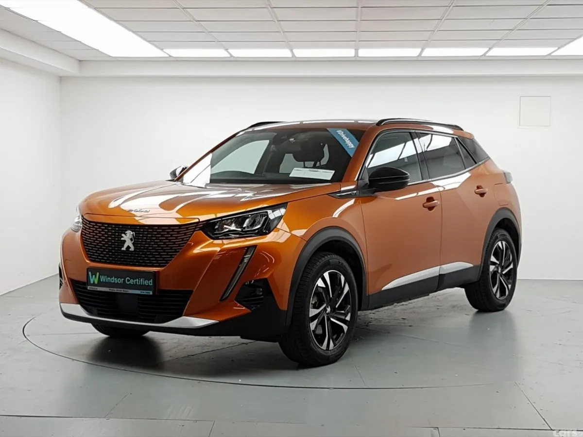 Peugeot 2008 MPV, Electric, 2022, Orange