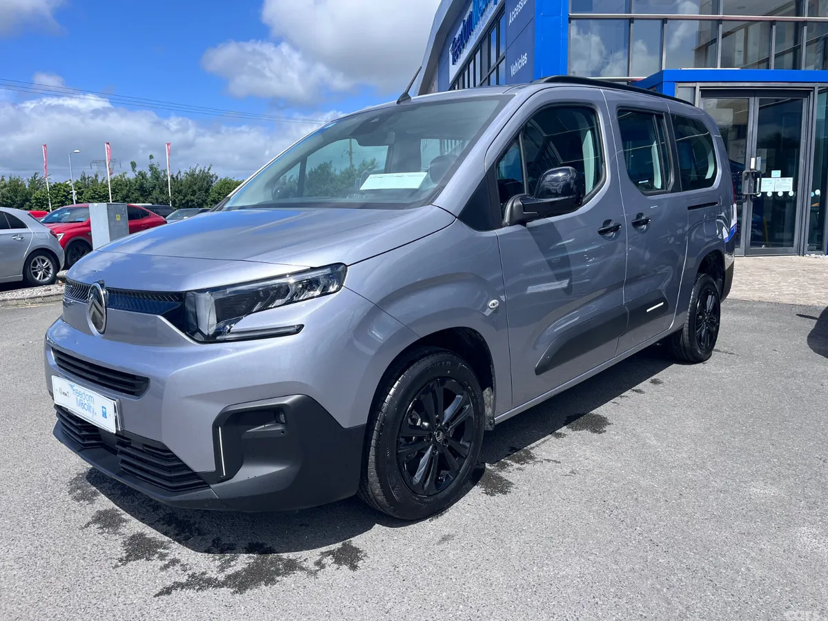 Citroen Berlingo Multispace MPV, Diesel, 2026, Silver