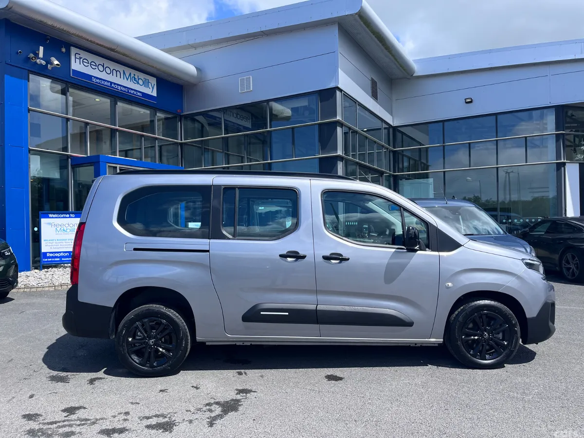 Citroen Berlingo Multispace MPV, Diesel, 2026, Silver